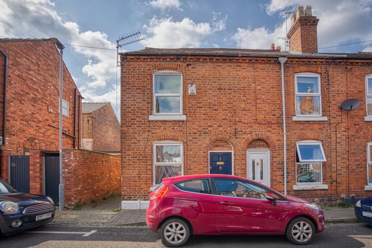 *New* Chester Canal Side 2 Bed Character Home Εξωτερικό φωτογραφία